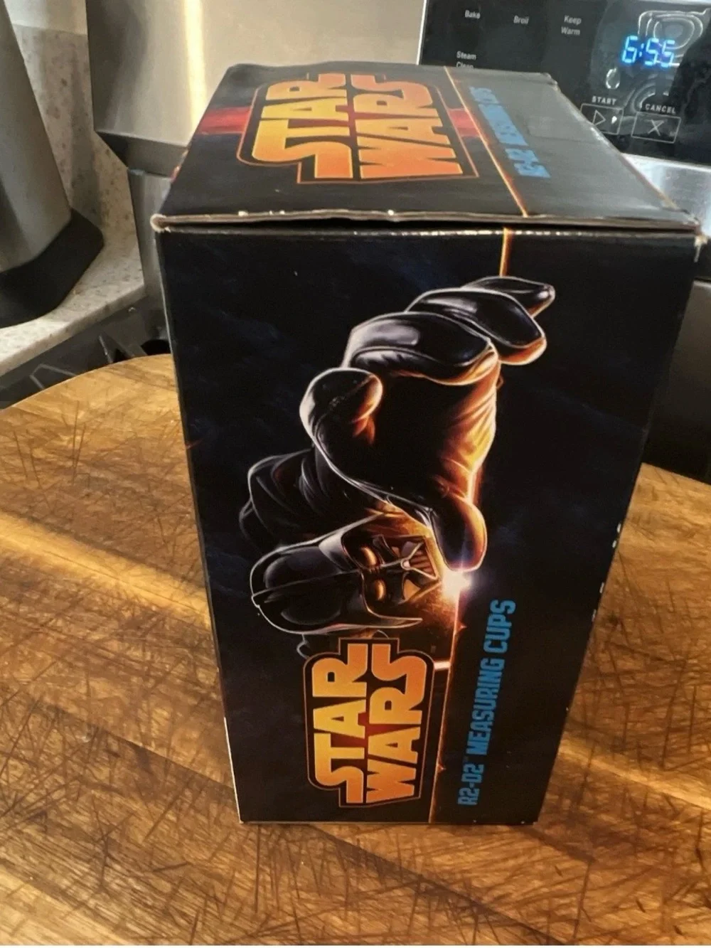 NEW IN FACTORY SEALED BOX! Star Wars R2-D2 Nesting Measuring Cups Set